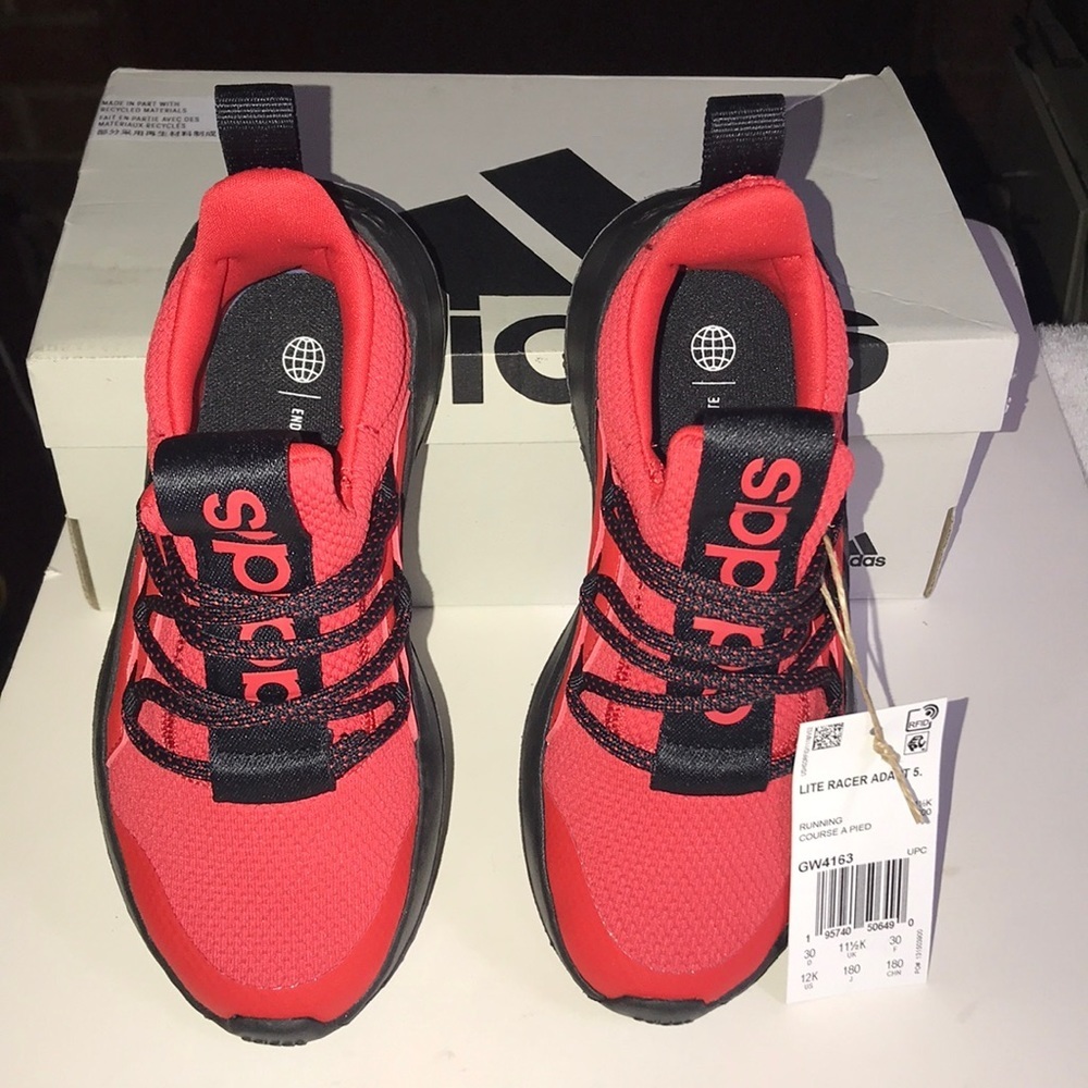 NIB Unisex Child’s Adidas Lite Racer Sneakers